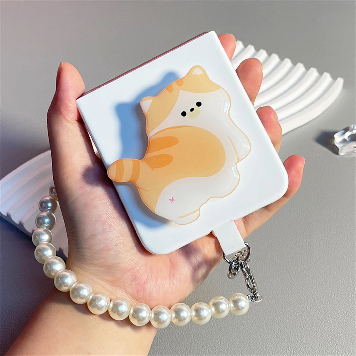 Korean Luxury Cut Cartoon Cat Bracelet Pearl Bracelet Case for Samsung Galaxy Z Flip 3 4 5 5G Flip4 ZFlip5 Shockproof Cover